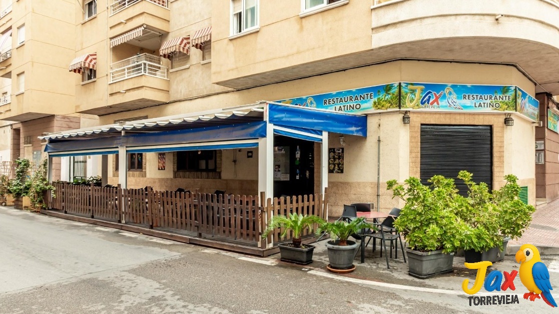 Terraza_esquina_Calle_Moriones_La_loma