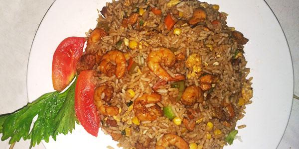 Arroz Especial (Chino-venezolano) con cerdo, jamón y pollo