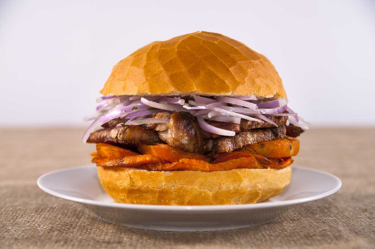 Pan Con Chicharrón