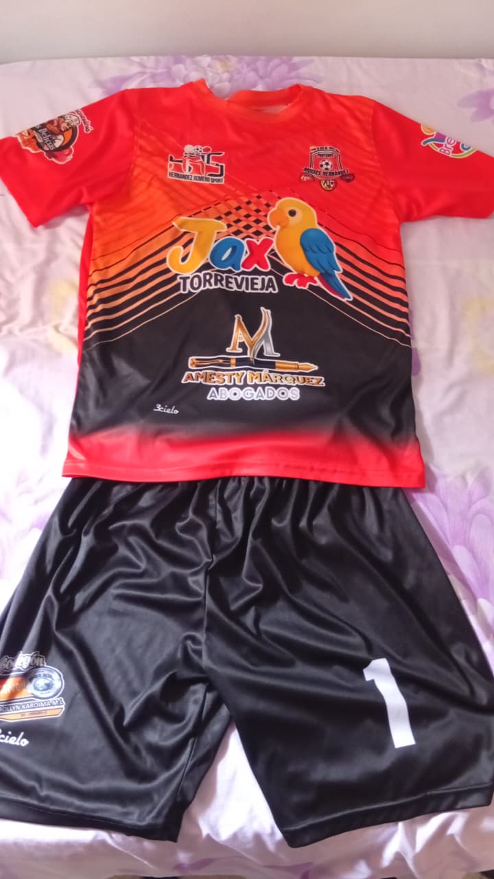 equipo y nueva equipacion